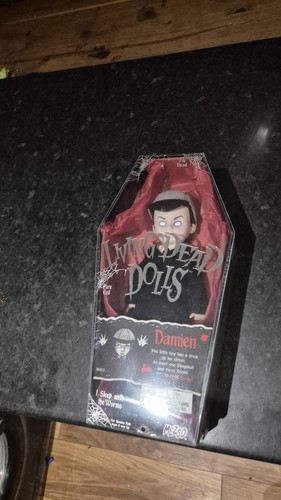 Living dead dolls damien - dead,