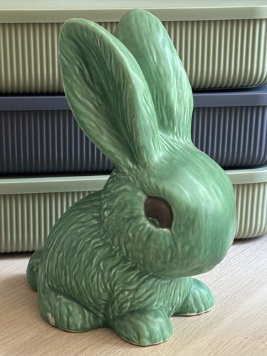 Vintage sylvac green bunny - green,