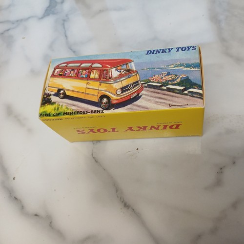 Dinky toys 541 mercedes - 541, benz