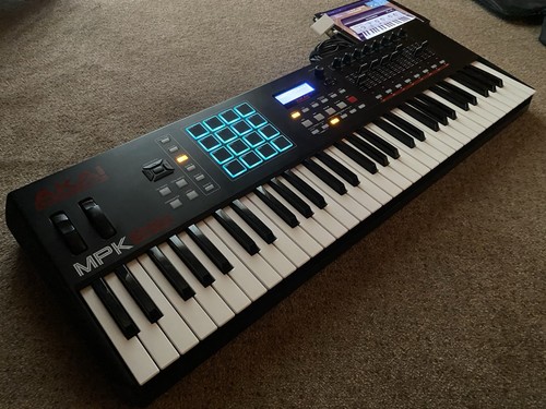 Akai mpk261 usb midi keyboard - usb,