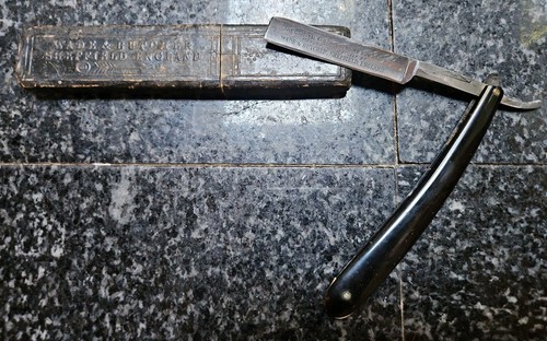 Wade and butcher bow razor - bow,