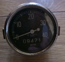 Vintage Smiths 2.4", 40 MPH Speedometer & Bracket - Cycle / Moped