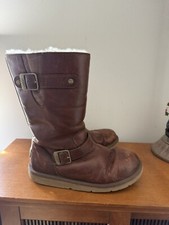 UGG Boots Kensington Buckle Strap Boubon Brown 12" Leather 3325 Boho Hippy US 7