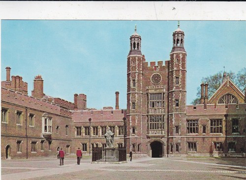Eton college school - college, yard