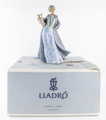 Lladro waters the oasis - lladro, of