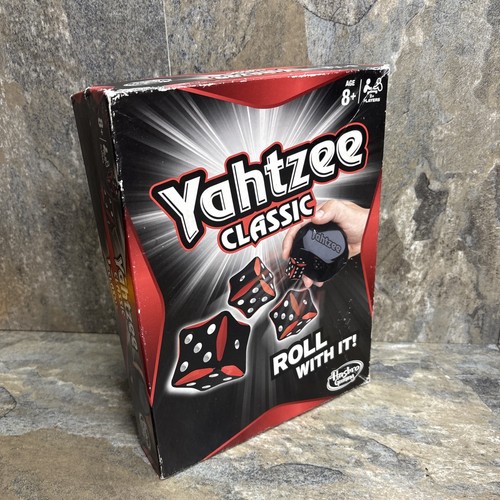 Yahtzee classic hasbro family - hasbro,