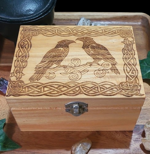 Raven box pagan - box, altar