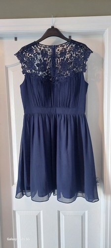 Dress with lace - , detail
