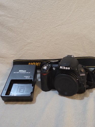 Nikon d3100 digital - nikon,