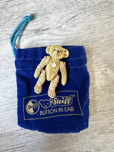 Steiff pewter button ear - in,