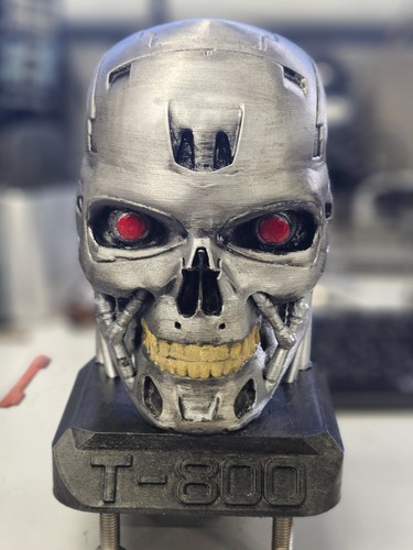 Terminator skull fan - made,