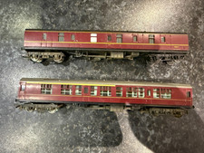 2 Hornby OO Maroon Mk1 Coaches