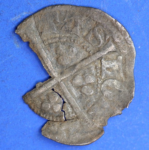 Medieval hammered cut - , long