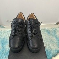 Giuseppe Zanotti black  Low