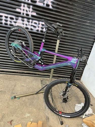 Santa cruz heckler carbon - santa,