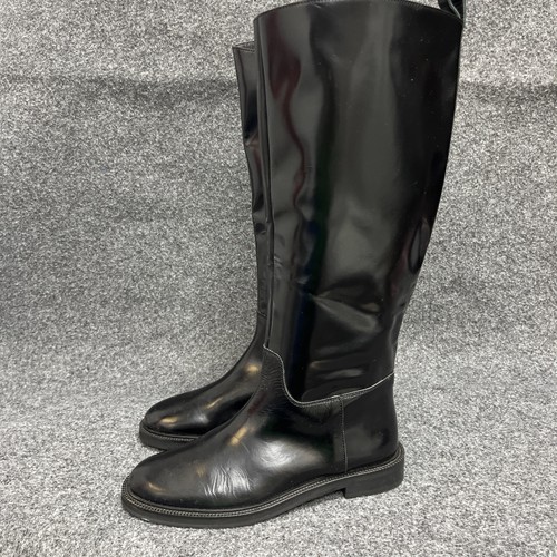 Boots size 5 black - 5,