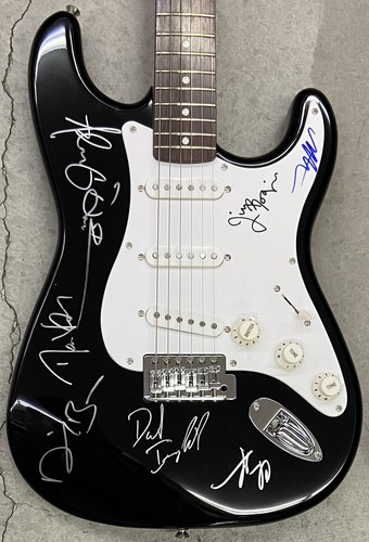 Counting crows autographed - crows,
