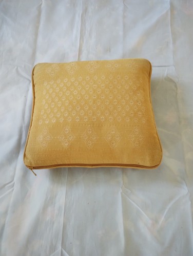 Small laura ashly gold - small,