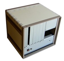 19" 8U rack in case + 9-way