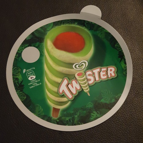 Twister ice cream van - cream, window