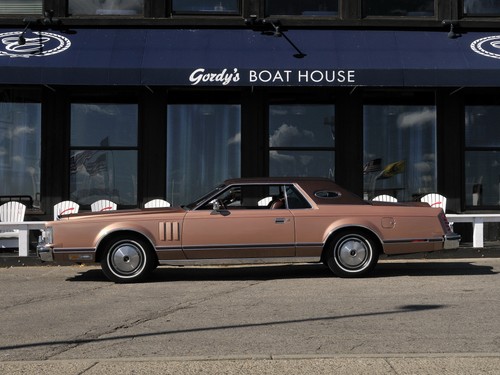 Cars 1977 lincoln continental