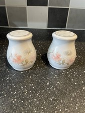 Denby Encore Sweet Pea Salt