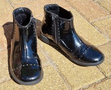 Clark's Girls Black Patent Leather Shoes Boots UK11G