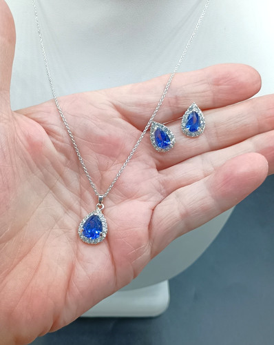 Blue lab sapphire - blue,