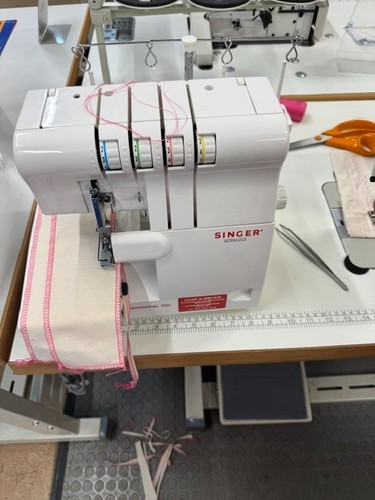 Singer overlocker sewing - overlocker,