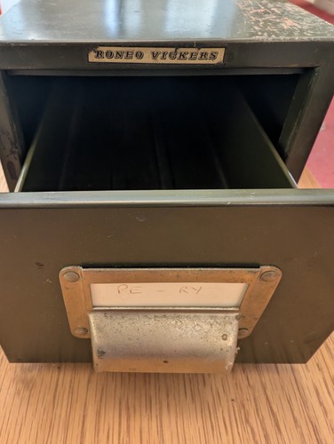 Vintage roneo vickers green - roneo,