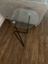 Glass/Powdered Steel Pedestal