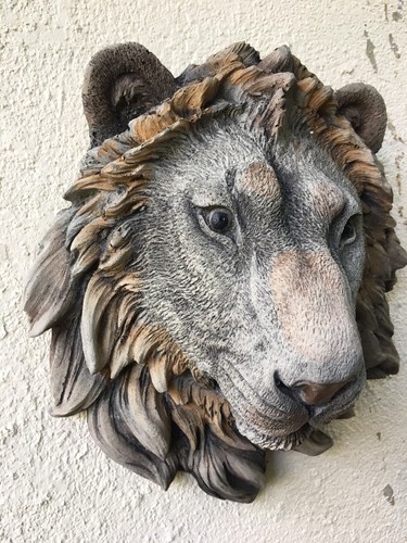 Lion wall hanging hand - hanging,