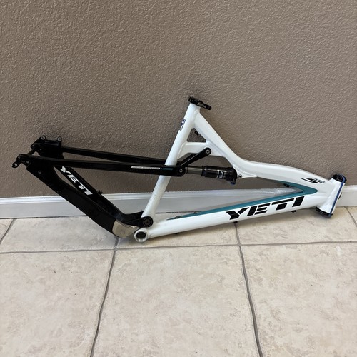 Medium yeti asr5 - medium,