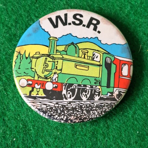Vintage pin badges - badges,