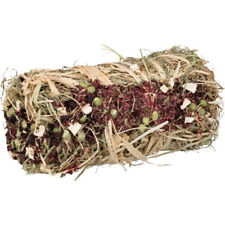 TRIXIE HAY BALE WITH BEETROOT
