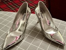 NEW in box Dune  London