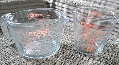 Vintage pyrex glass measuring - pyrex,
