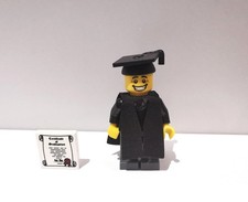 LEGO Graduate col065 Minifigure. Collectable Series 5. CMF.