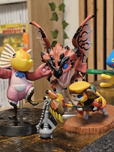 Monster hunter capcom - hunter, official