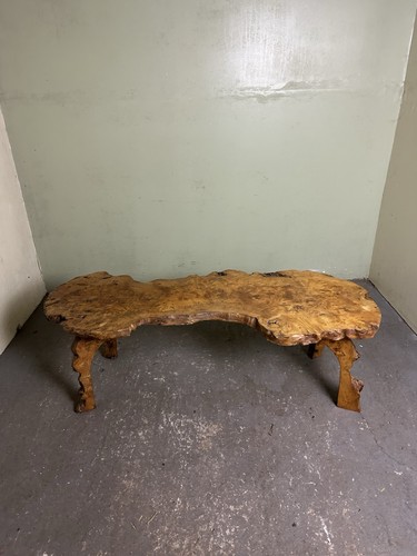 Live edge walnut coffee - edge,