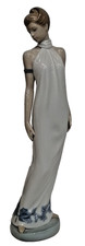 Nao Figurine Elegance Classy Lady in Evening Dress  1994