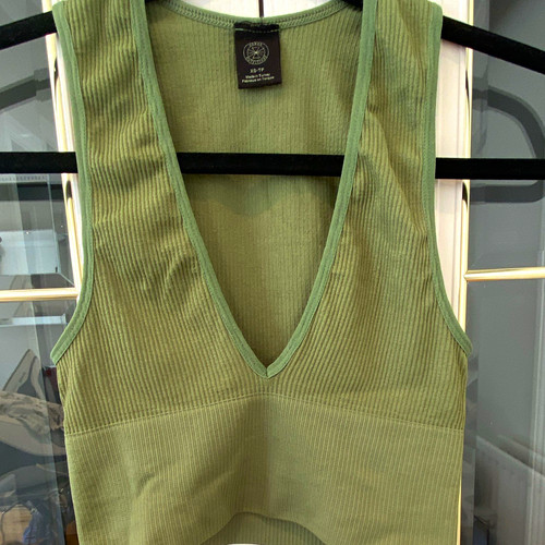 Urban outfitters ribbed neck - ribbed, v-neck