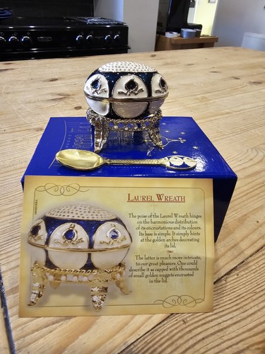 Atlas egg trinket - box, with