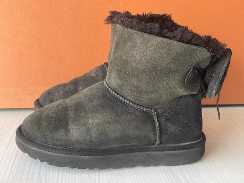 Ugg ladies black suede - ugg,