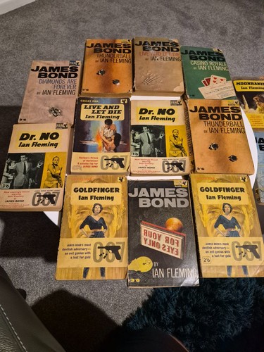 Pan books ian fleming james - books,