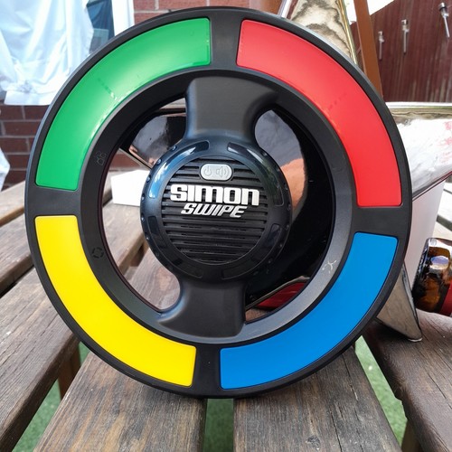 Hasbro simon swipe - hasbro,