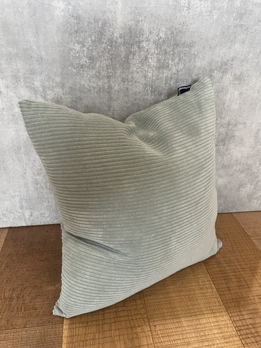 Boconcept 45cm cushion - cushion, ribbed