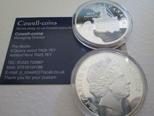 BU & Proof Commemorative £5