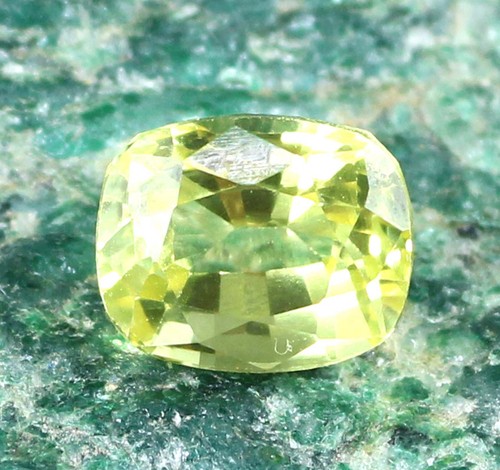 Natural yellow - ct,