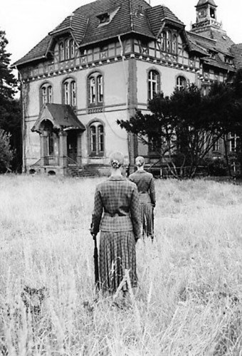 Antique haunted house creepy - haunted,
